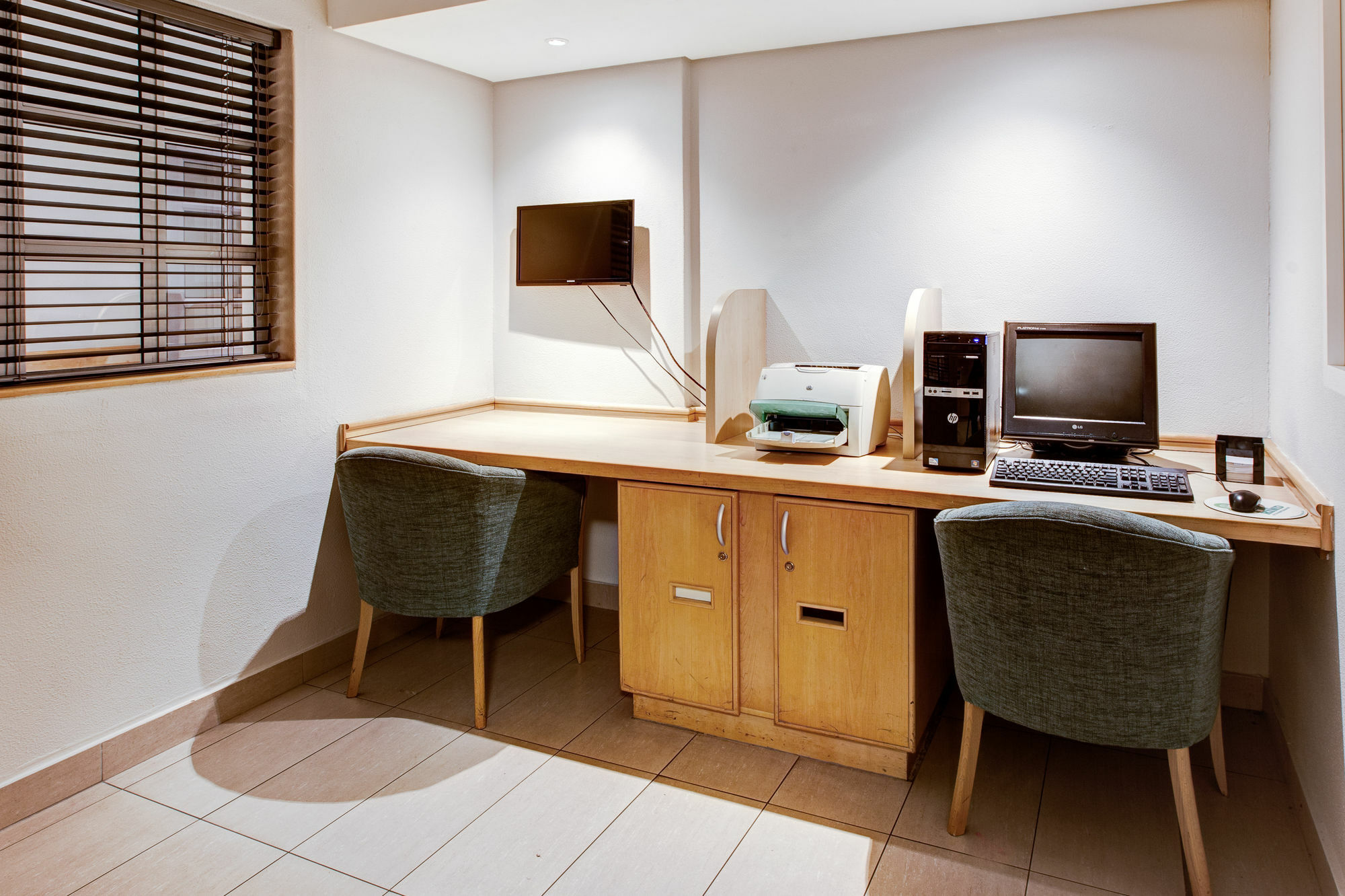 Road Lodge Cape Town International Airport Exteriör bild